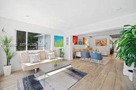 3551 E Glencoe Street Miami FL 33133