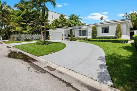 3551 E Glencoe Street Miami FL 33133