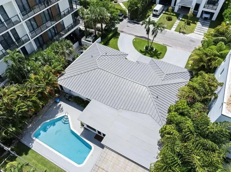 3551 E Glencoe Street Miami FL 33133
