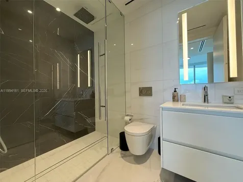 300 Biscayne Boulevard Way Miami FL 33131