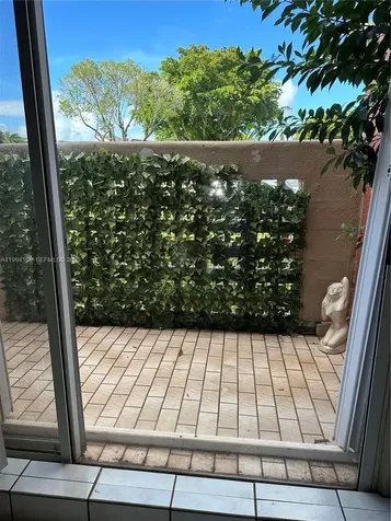 10245 NW 9th Street Circle Miami FL 33172