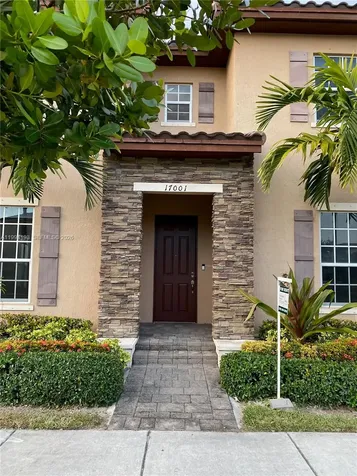 17001 SW 90th Terrace Miami FL 33196