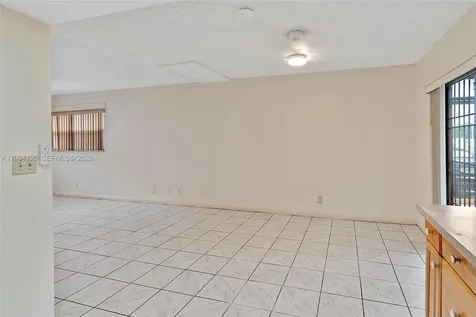 5415 NW 27th Street Lauderhill FL 33313