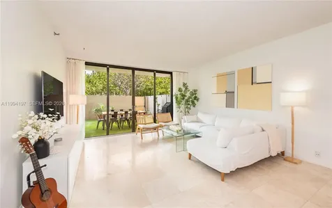 251 Crandon Boulevard Key Biscayne FL 33149
