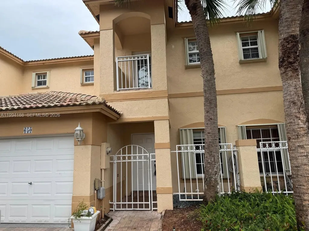 650 NW 170th Terrace Pembroke Pines FL 33028