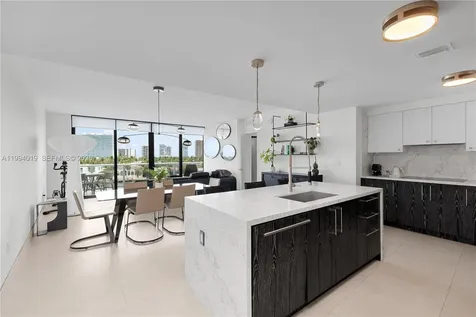 10201 E Bay Harbor Drive Bay Harbor Islands FL 33154