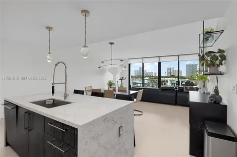 10201 E Bay Harbor Drive Bay Harbor Islands FL 33154