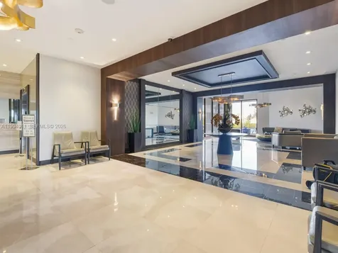 20505 E Country Club Drive Aventura FL 33180
