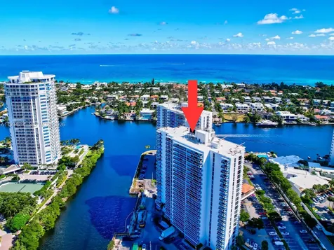 20505 E Country Club Drive Aventura FL 33180