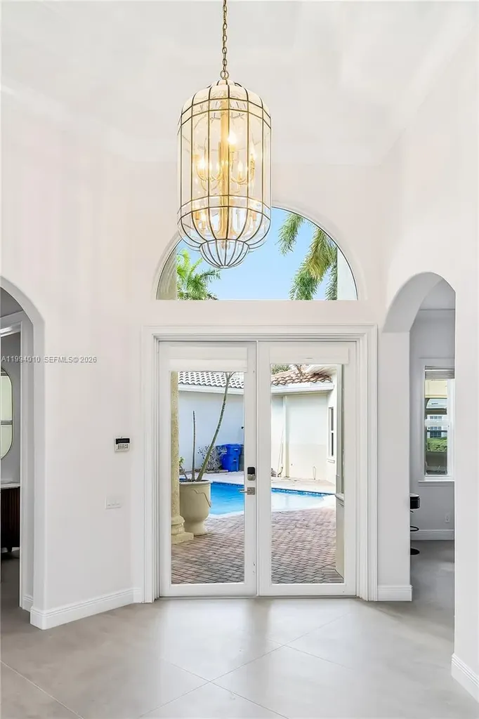920 Captiva Drive Hollywood FL 33019