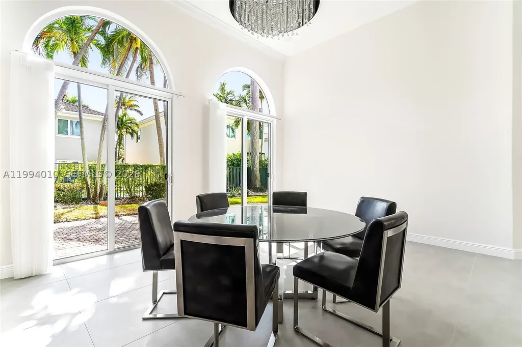 920 Captiva Drive Hollywood FL 33019