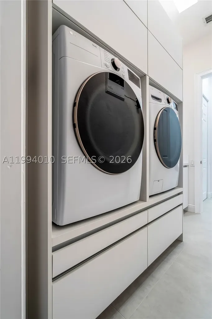 920 Captiva Drive Hollywood FL 33019