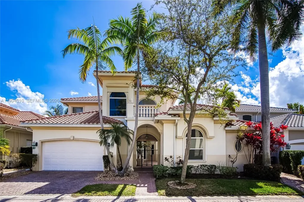 920 Captiva Drive Hollywood FL 33019