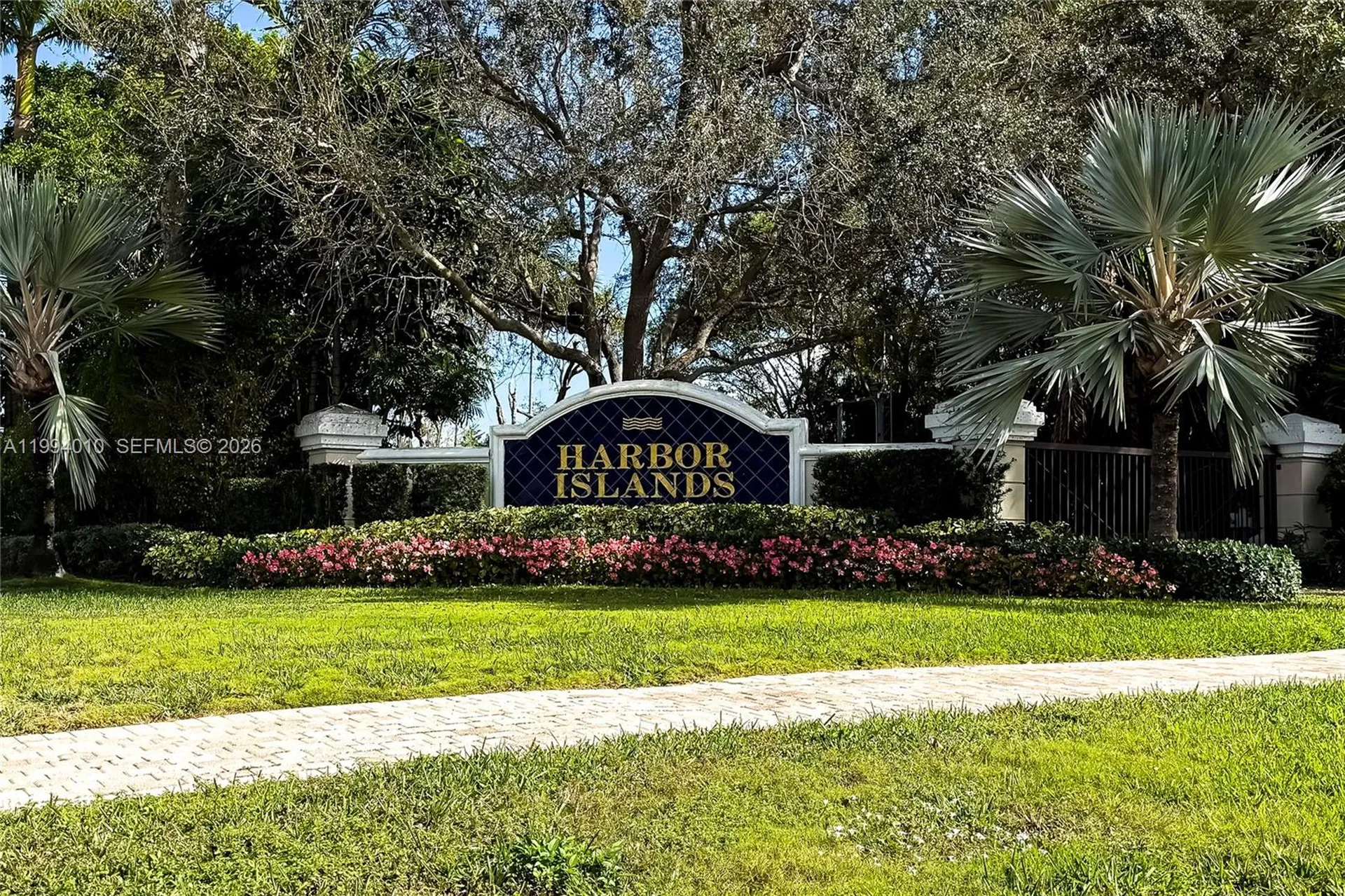 920 Captiva Drive Hollywood FL 33019
