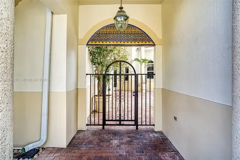 920 Captiva Drive Hollywood FL 33019