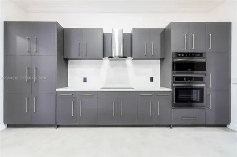 920 Captiva Drive Hollywood FL 33019