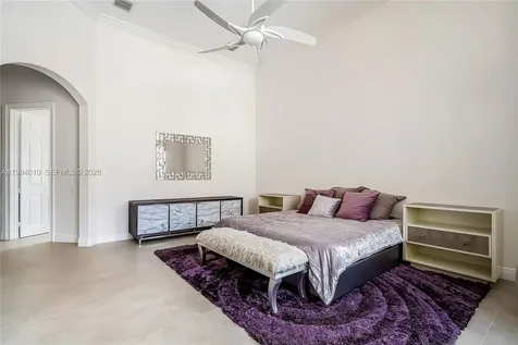 920 Captiva Drive Hollywood FL 33019