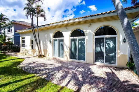 920 Captiva Drive Hollywood FL 33019