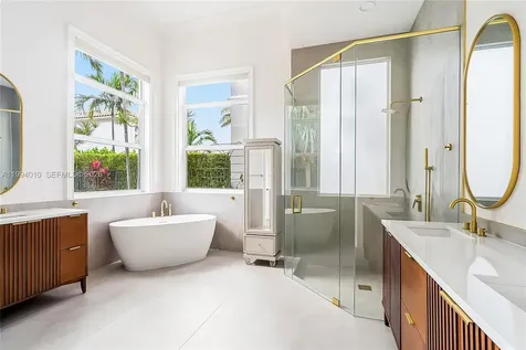 920 Captiva Drive Hollywood FL 33019