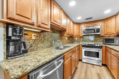 364 Golfview Road North Palm Beach FL 33408