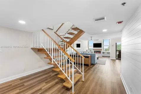 364 Golfview Road North Palm Beach FL 33408