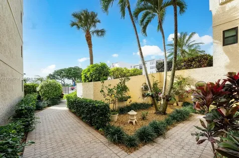 364 Golfview Road North Palm Beach FL 33408