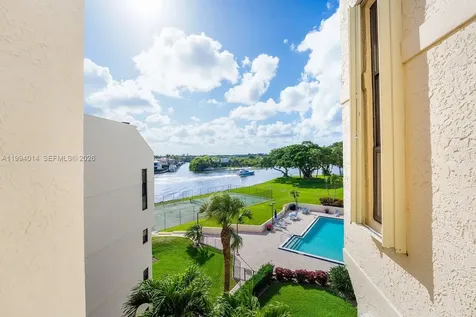 364 Golfview Road North Palm Beach FL 33408