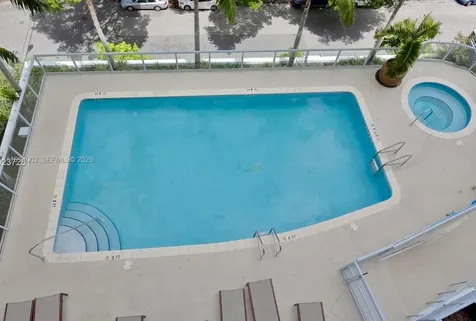2200 NE 4th Avenue Miami FL 33137