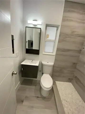 835 SW 8th Avenue Miami FL 33130
