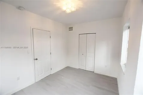 835 SW 8th Avenue Miami FL 33130