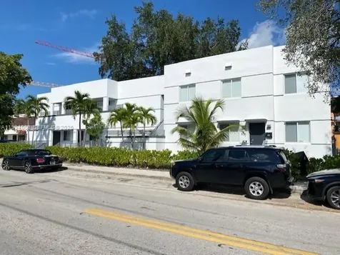 835 SW 8th Avenue Miami FL 33130