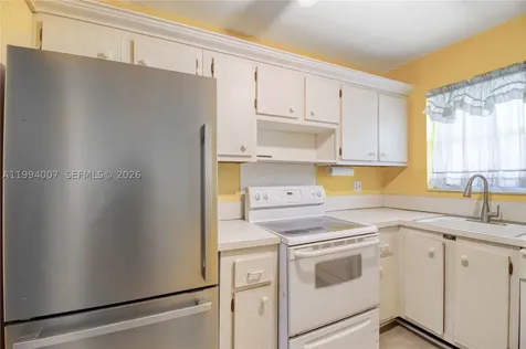 804 SE 7th Street Deerfield Beach FL 33441