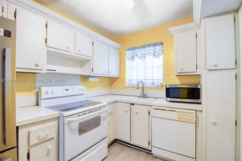 804 SE 7th Street Deerfield Beach FL 33441