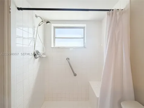 804 SE 7th Street Deerfield Beach FL 33441
