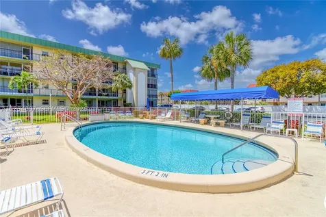 804 SE 7th Street Deerfield Beach FL 33441