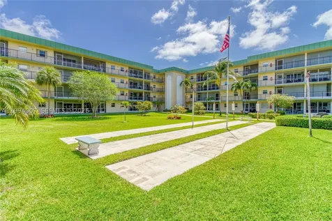 804 SE 7th Street Deerfield Beach FL 33441