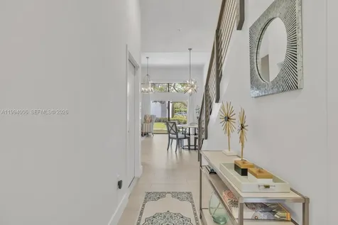 4444 NW 8th Court Plantation FL 33317