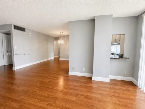 17011 N Bay Road Sunny Isles Beach FL 33160