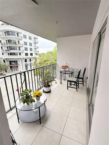 8101 SW 72nd Avenue Miami FL 33143
