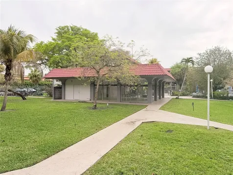 8101 SW 72nd Avenue Miami FL 33143