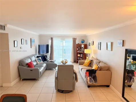 8101 SW 72nd Avenue Miami FL 33143