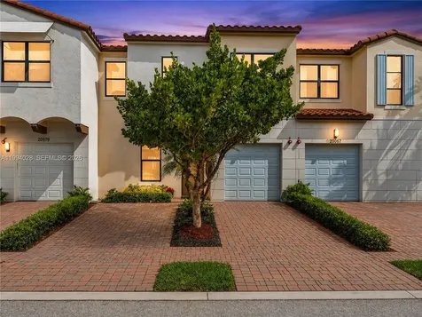 20973 NW 1st Drive Pembroke Pines FL 33029