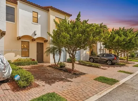 20973 NW 1st Drive Pembroke Pines FL 33029