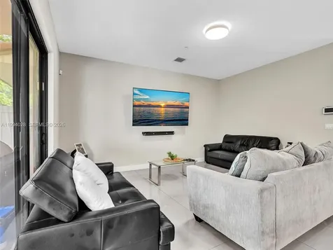 20973 NW 1st Drive Pembroke Pines FL 33029