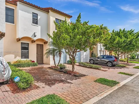 20973 NW 1st Drive Pembroke Pines FL 33029