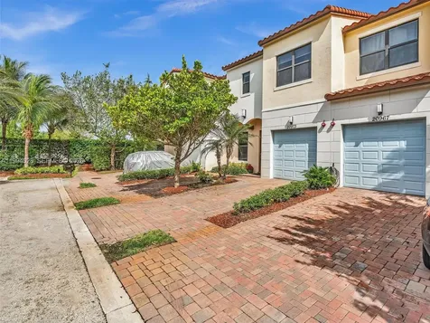 20973 NW 1st Drive Pembroke Pines FL 33029