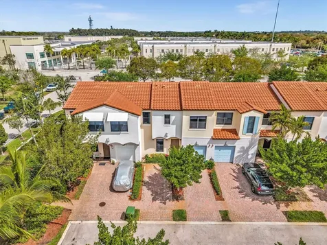 20973 NW 1st Drive Pembroke Pines FL 33029