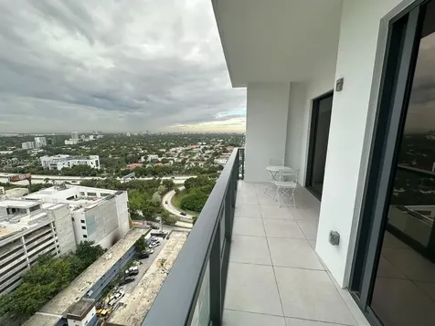 239 SW 9th Street Miami FL 33130