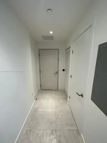 239 SW 9th Street Miami FL 33130