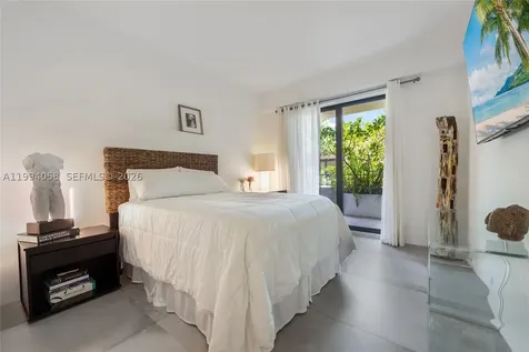 201 Crandon Boulevard Key Biscayne FL 33149